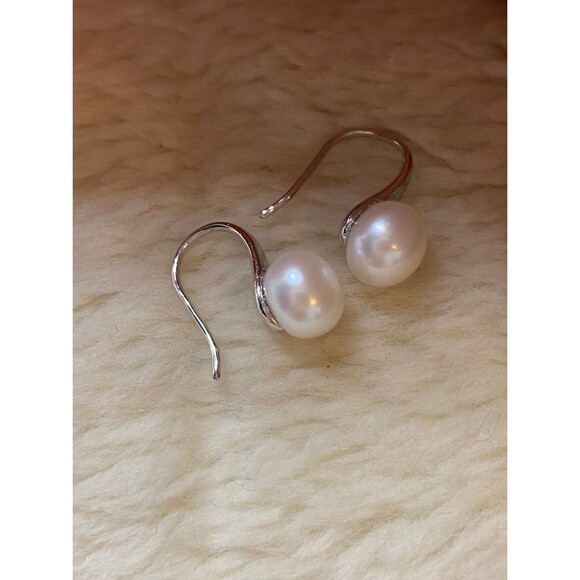 Stampd Jewelry - High quality fresh water pearl earrings